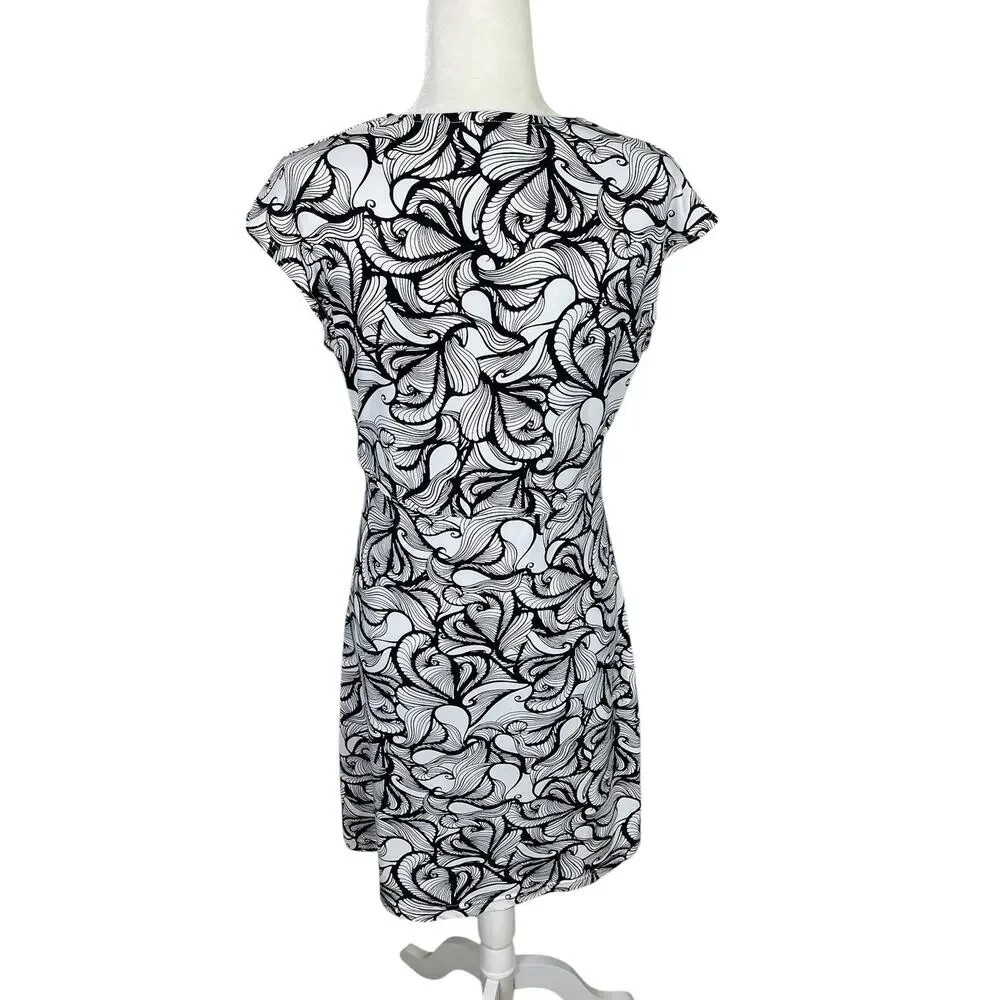 Title Nine V-Neck Stretch Athletic Dress Black White Sz S Travel Athleisure